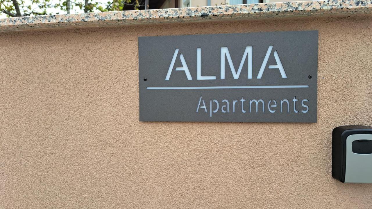Apartmani Alma Pula Eksteriør billede