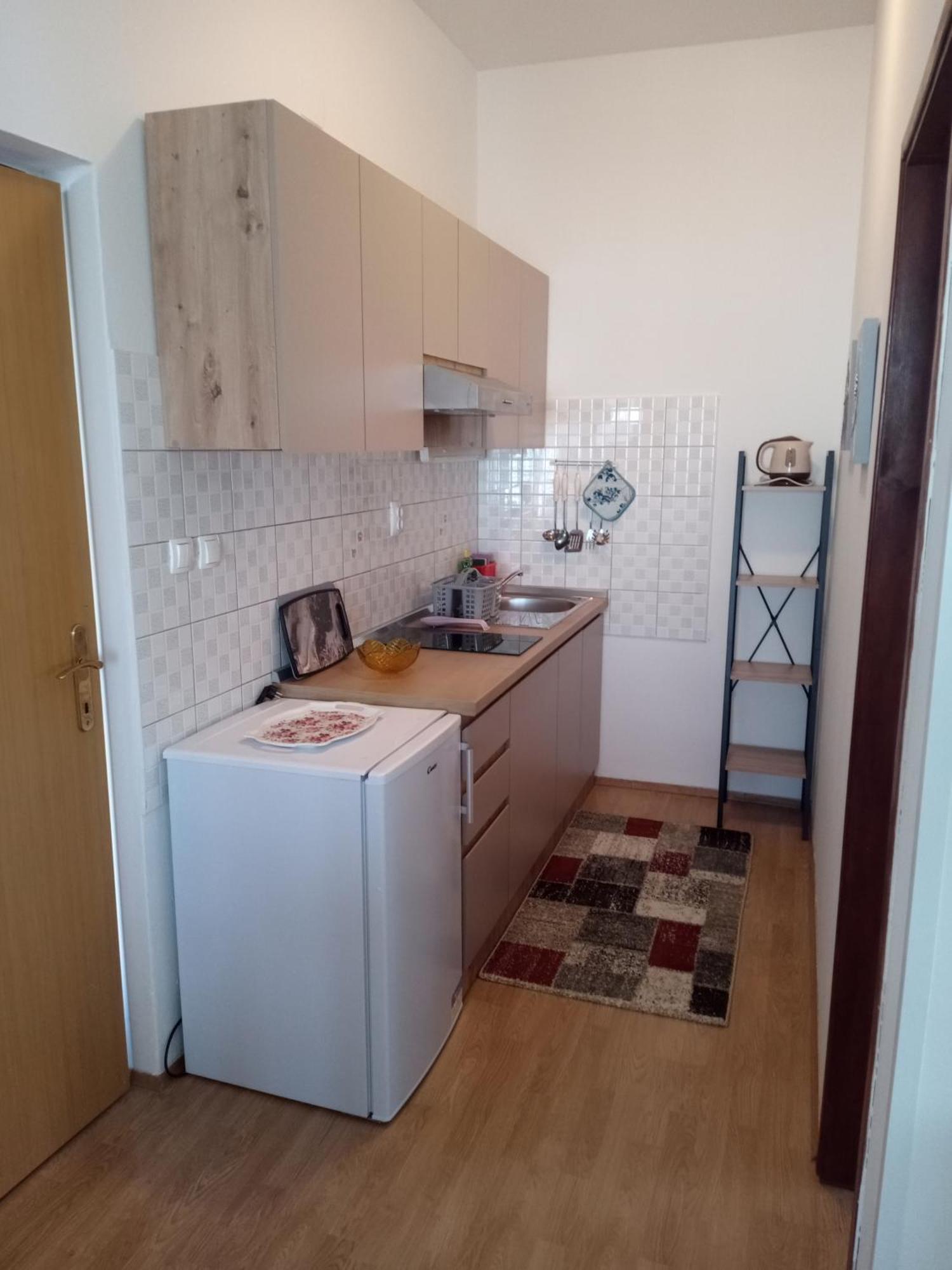 Apartmani Alma Pula Eksteriør billede